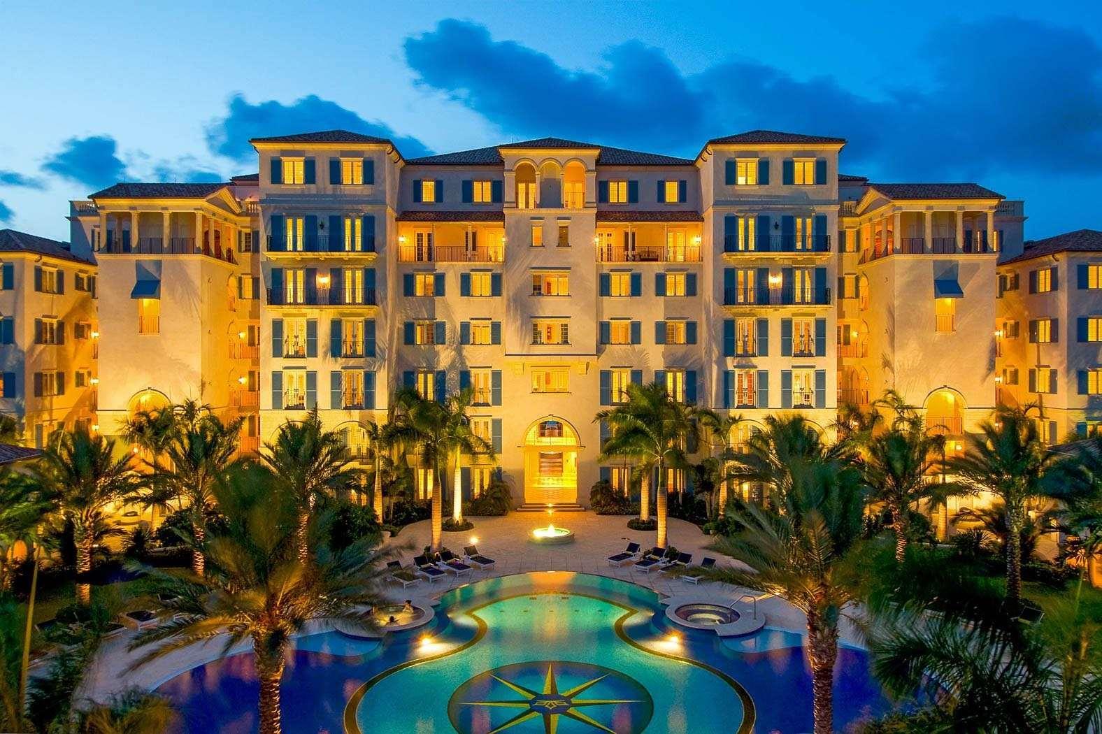 The Regent Grand Hotel เกรซเบย์ ภายนอก รูปภาพ